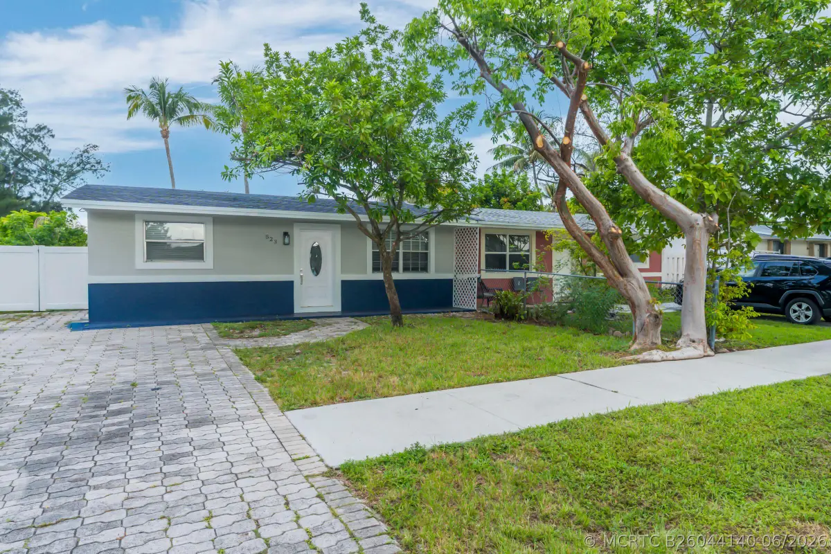 1523 SW 68th Way, North Lauderdale, FL 33068 - #1