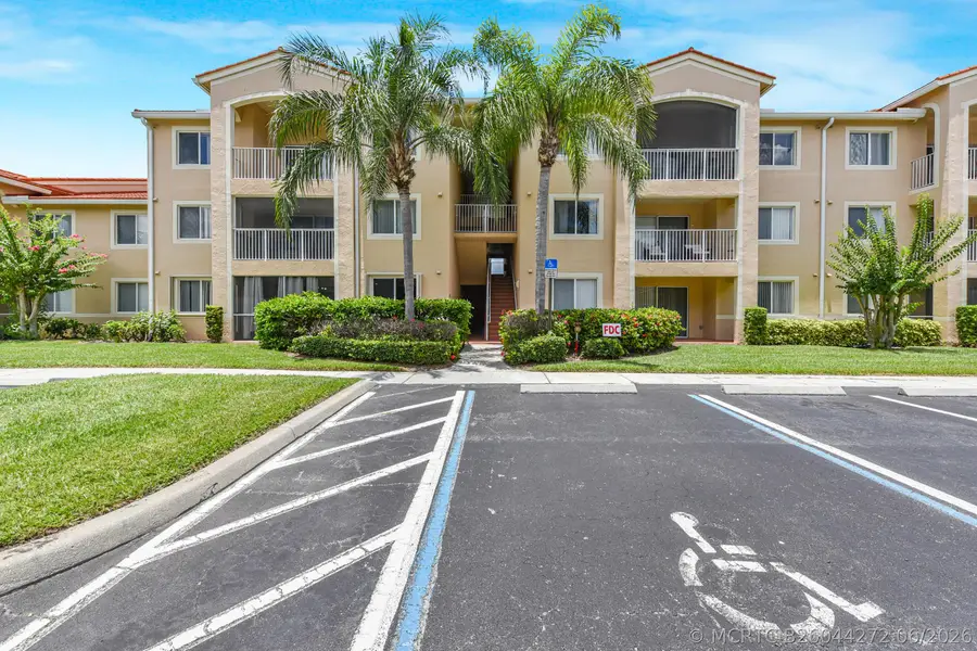1590 S 42nd Circle #106, Vero Beach, FL 32967 - #2