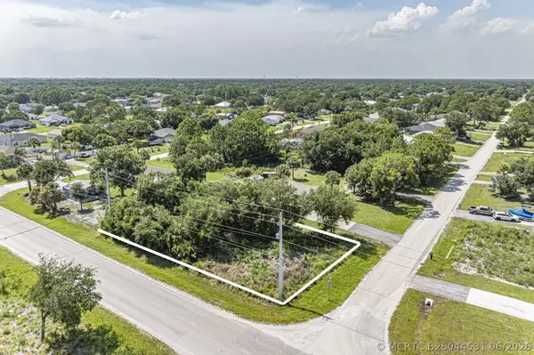 8315 102nd Avenue, Vero Beach, FL 32967