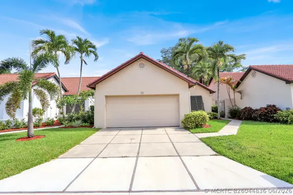 13 Ironwood Way N, Palm Beach Gardens, FL 33418