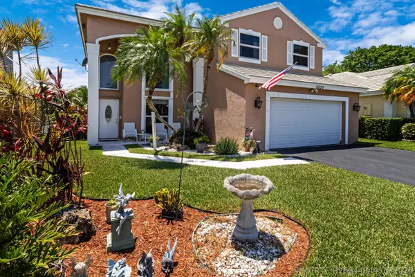 5525 NW 54th Circle, Coconut Creek, FL 33073