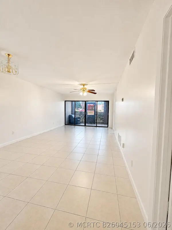 2050 Oleander Boulevard #1-105, Fort Pierce, FL 34950