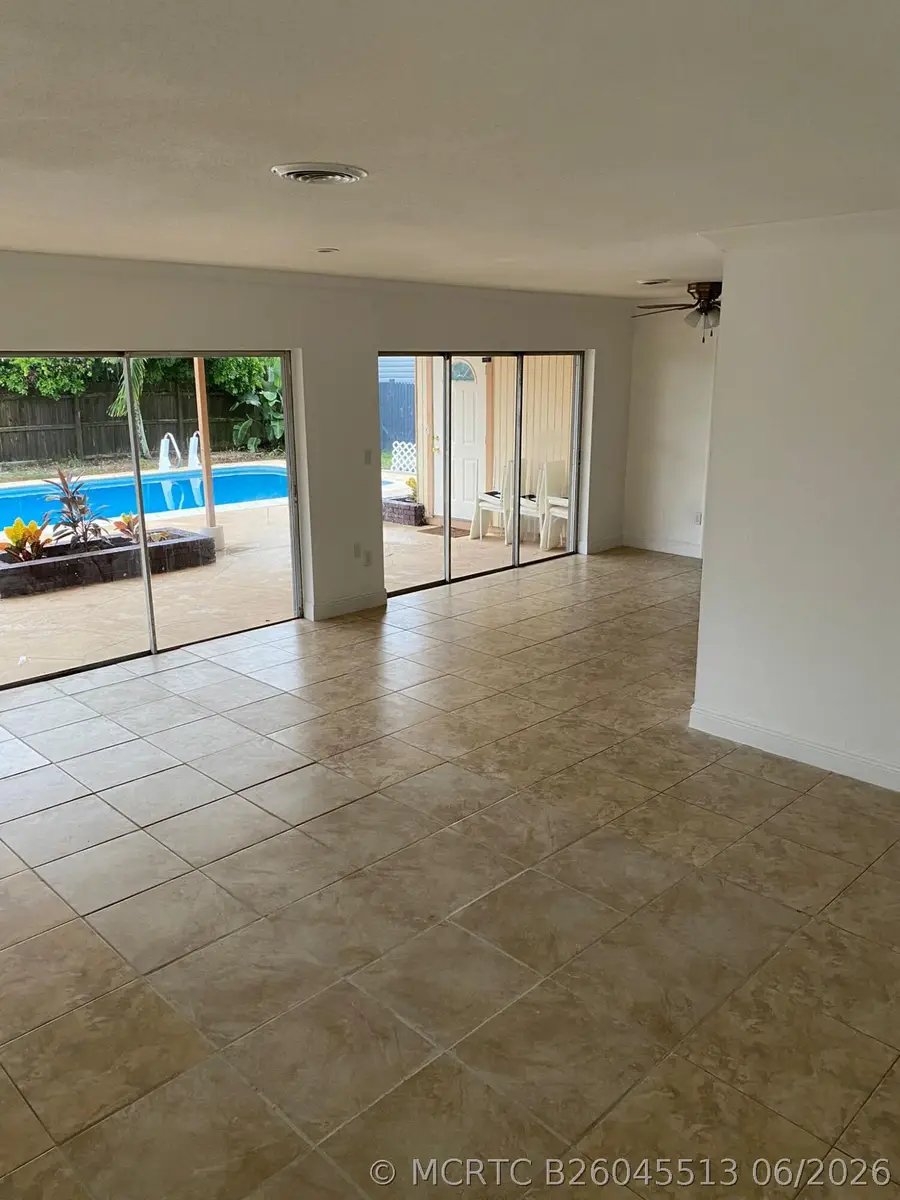 18 Andros Road, Palm Springs, FL 33461 - #2