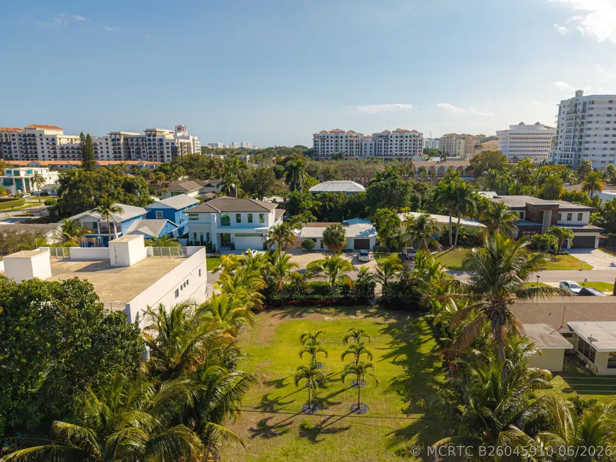 255 NE 3rd Street, Boca Raton, FL 33432 - #2