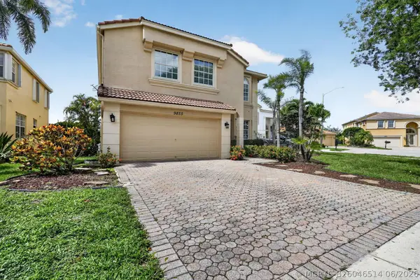 9855 Woolworth Court Court, Wellington, FL 33414