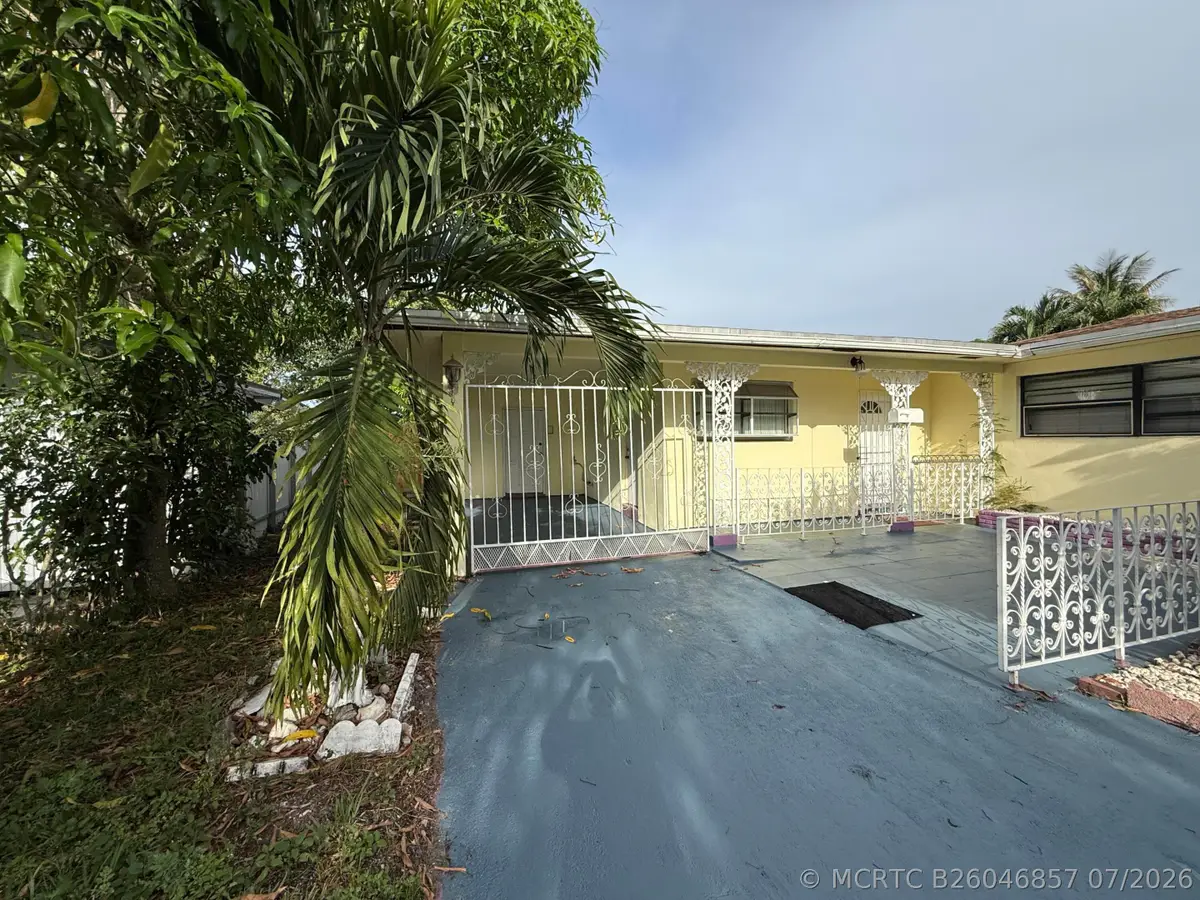 124 NW 45th Avenue, Plantation, FL 33317 - #1