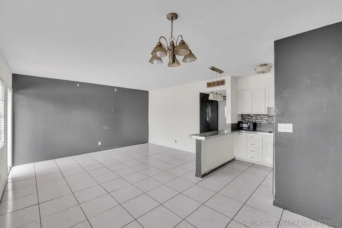 4050 NE 12th Terrace #38, Oakland Park, FL 33334 - #1
