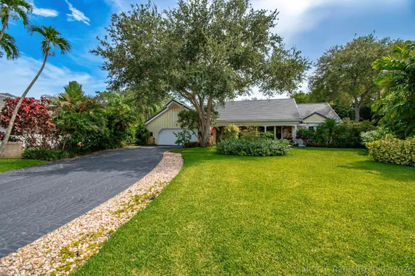 6962 S Grande Drive, Boca Raton, FL 33433