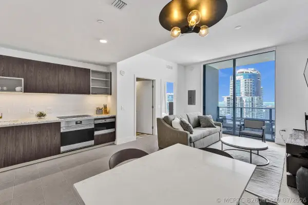 159 NE 6th Street #4813, Miami, FL 33132