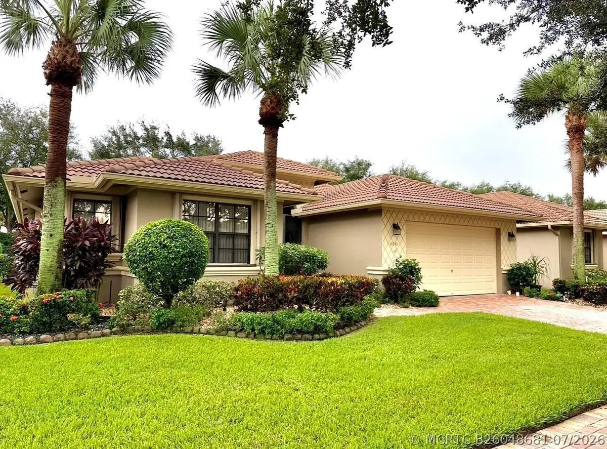 8041 E Via Grande, Boynton Beach, FL 33437 - #1