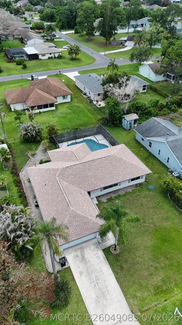 1217 SE Nancy Lane, Port St Lucie, FL 34983