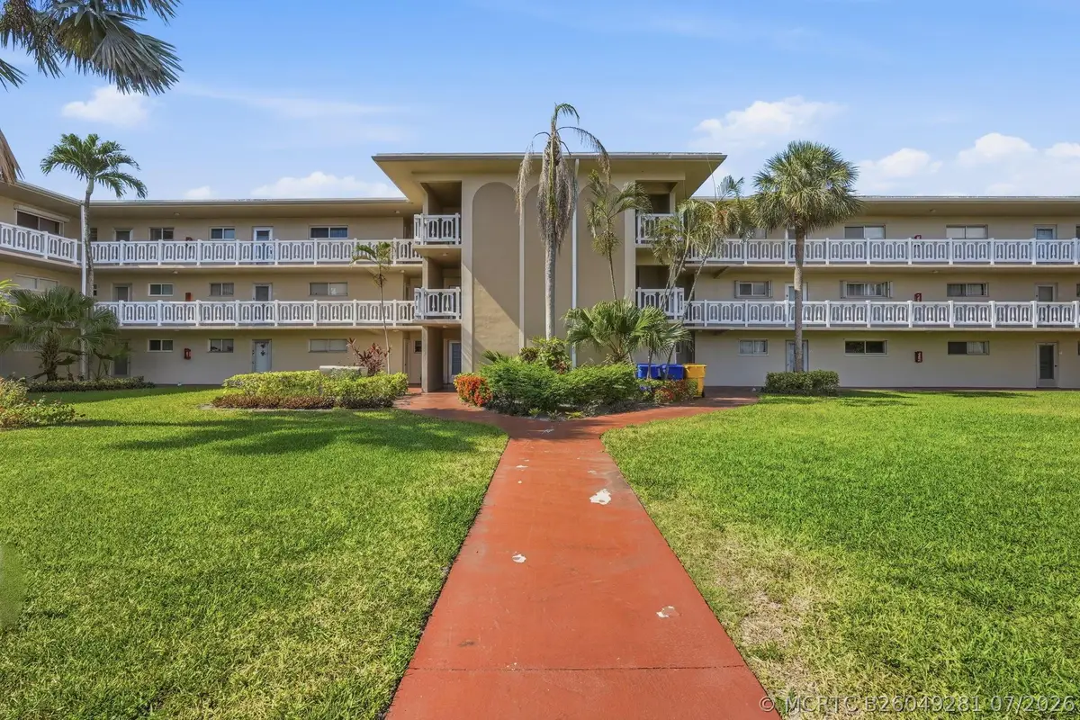 2606 Garden Drive S #305, Lake Worth, FL 33461 - #1