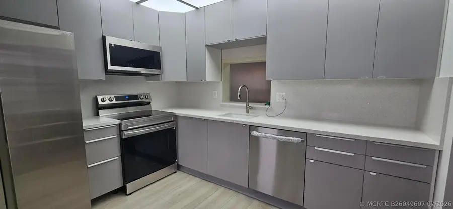 421 NE 14th Avenue #302, Hallandale Beach, FL 33009 - #2