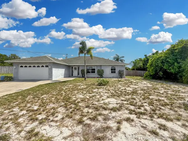 2361 NE 21st Avenue, Jensen Beach, FL 34957