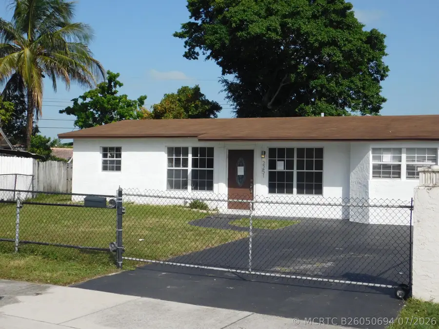 2251 NW 29th Terrace, Fort Lauderdale, FL 33311 - #2