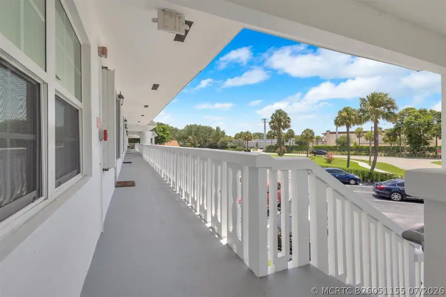 10000 Meridian Way N #15, Palm Beach Gardens, FL 33410 - #3