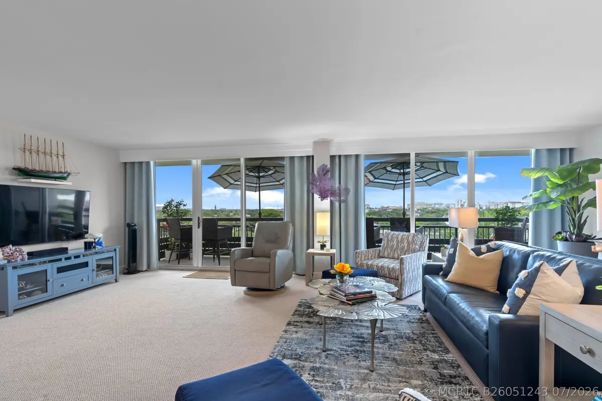 555 NW 4th Avenue #Apt 501, Boca Raton, FL 33432 - #1