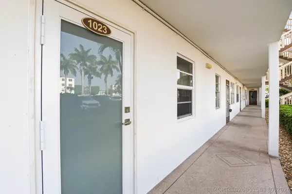 1023 Guildford #B, Boca Raton, FL 33434