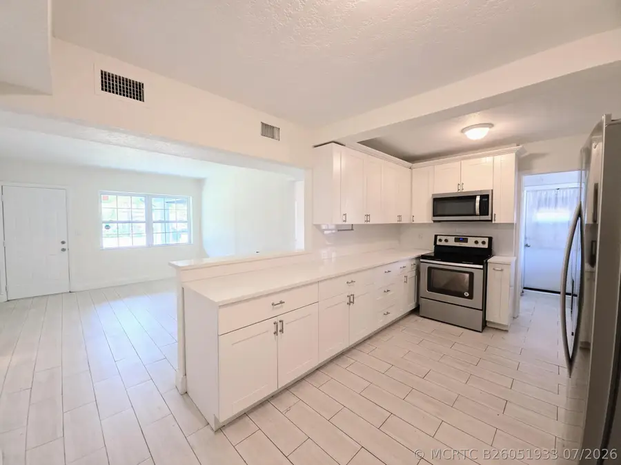 1220 NE 1st Avenue, Fort Lauderdale, FL 33304 - #3