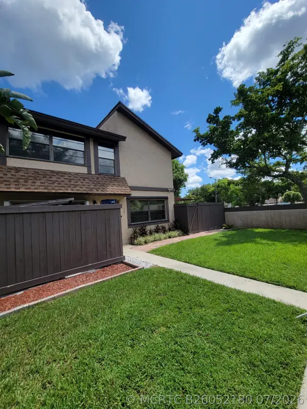 1701 Bayberry Drive #1701, Hollywood, FL 33024