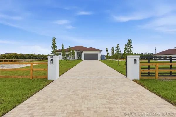 2324 Deer Run Trail, Loxahatchee, FL 33470