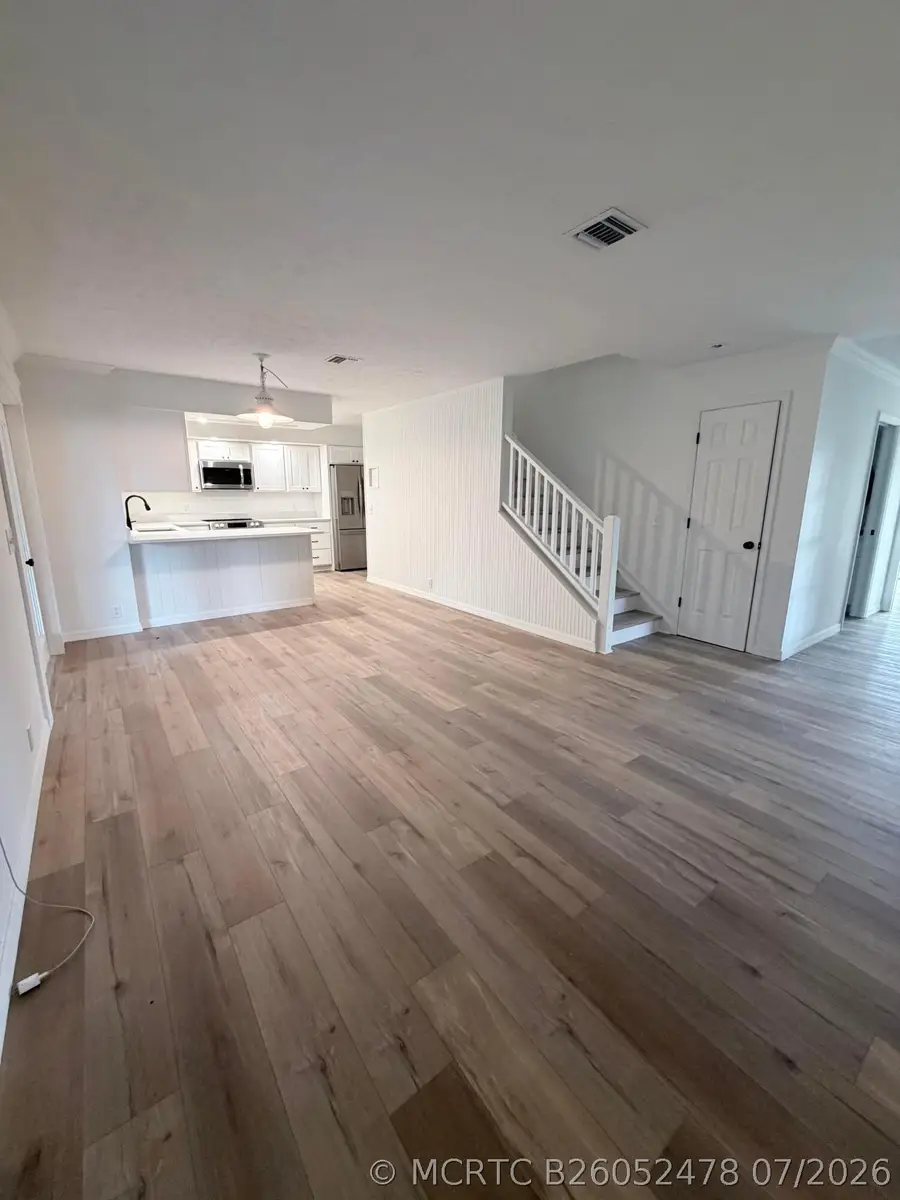 180 8th Court, Vero Beach, FL 32962 - #3