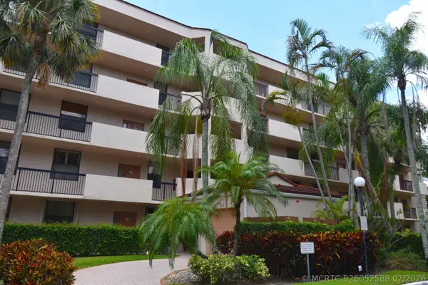 2768 S Carambola Circle S #302, Coconut Creek, FL 33066