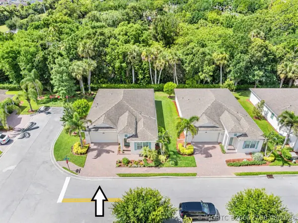 7425 Great Oak Place, Vero Beach, FL 32966