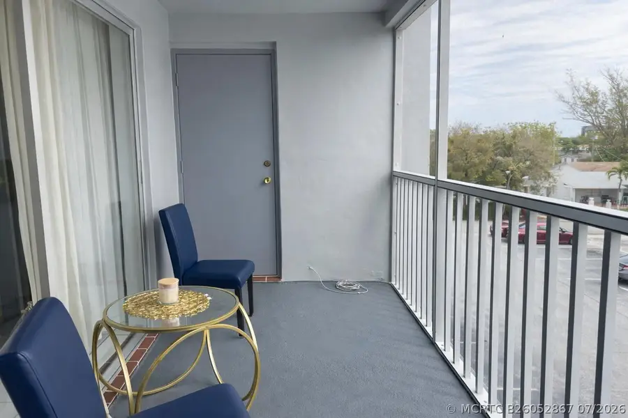 215 SE 3rd Avenue #306D, Hallandale Beach, FL 33009 - #2