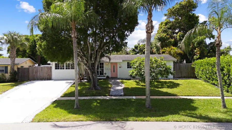 12104 Hillman Drive, Palm Beach Gardens, FL 33410 - #2