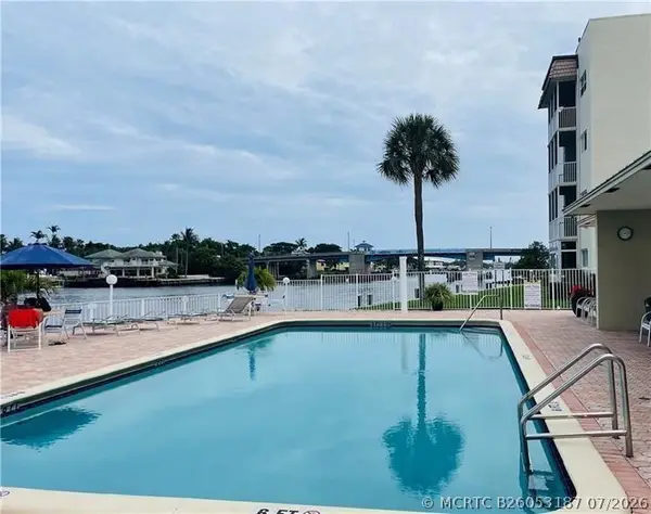 624 Snug Harbor Drive #B7, Boynton Beach, FL 33435