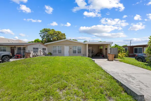 242 SW 3rd Street, Deerfield Beach, FL 33441