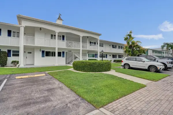 2400 NE 36th Street #10, Lighthouse Point, FL 33064