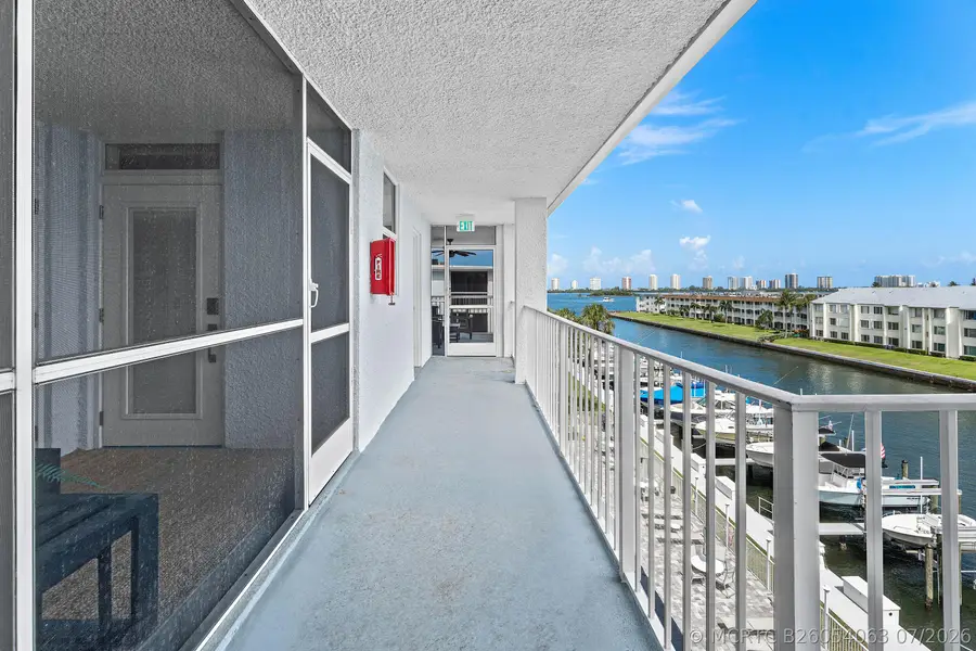 108 Paradise Harbour Boulevard #502, North Palm Beach, FL 33408 - #2