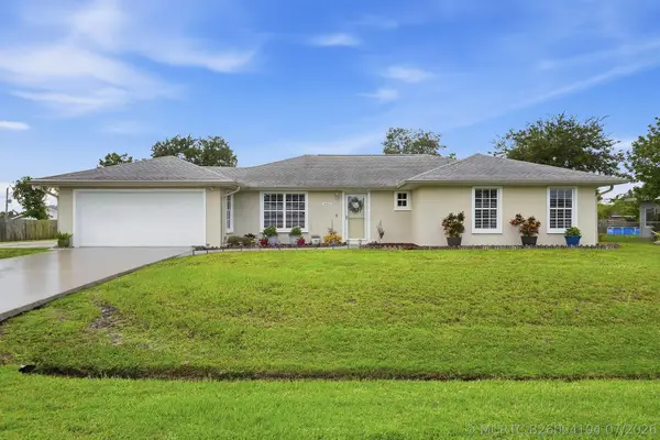 482 SE Galleon Lane, Port St Lucie, FL 34983
