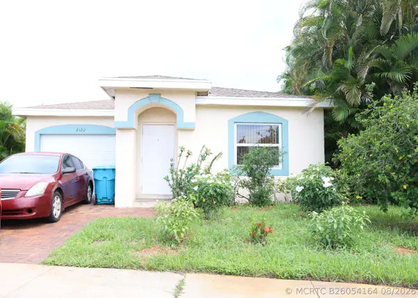 2122 E Ridge Circle E, Boynton Beach, FL 33435