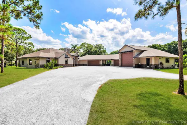14590 Crazy Horse Lane, Palm Beach Gardens, FL 33418