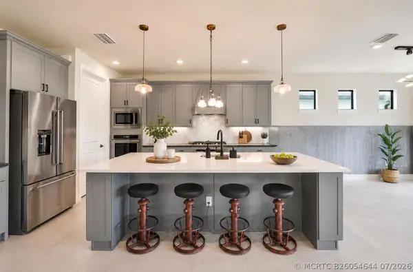 4519 Silverwood Lane N, Oakland Park, FL 33309