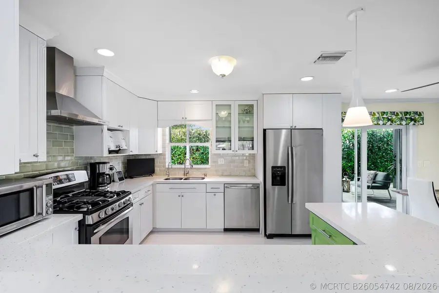 330 NE 48th Street, Oakland Park, FL 33334 - #2