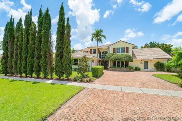 14324 Paddock Drive, Wellington, FL 33414