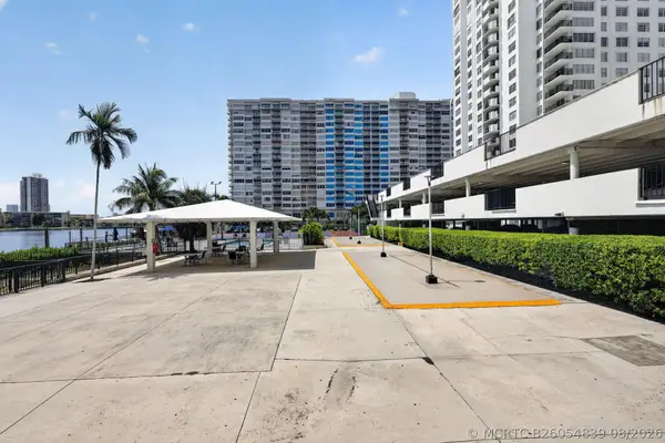 2780 NE 183rd Street #112, Aventura, FL 33160