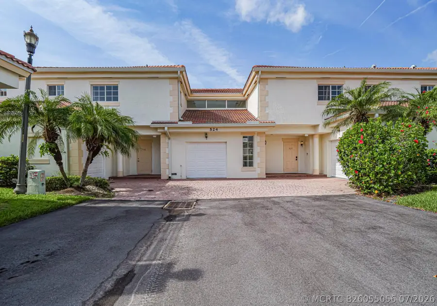 524 7th Square #102, Vero Beach, FL 32962 - #3