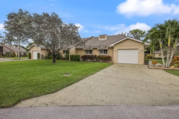 6845 Fountains Circle, Lake Worth, FL 33467