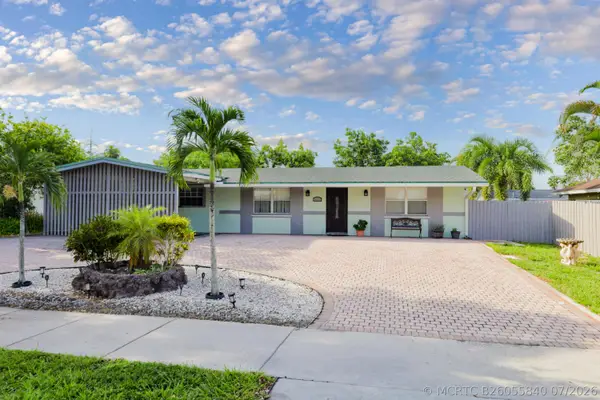 3335 10th Avenue N, Palm Springs, FL 33461