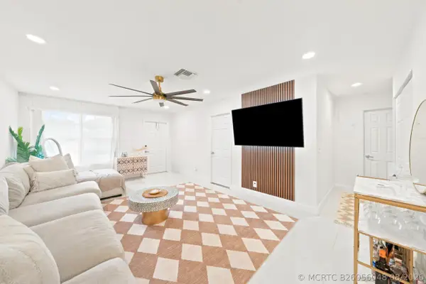 8026 SW 20th Court, Davie, FL 33324