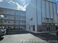 4000 NW 44th Avenue #210, Lauderdale Lakes, FL 33319