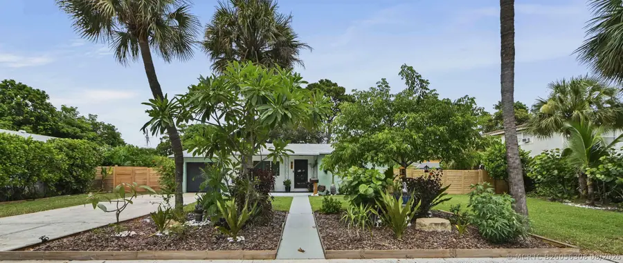 415 Park Avenue, Lake Park, FL 33403 - #3