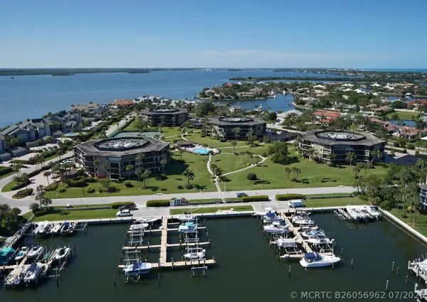 1825 Mooringline Drive #2-F, Vero Beach, FL 32963