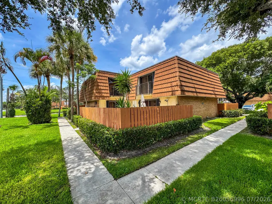 187 Charter Way, West Palm Beach, FL 33407 - #2