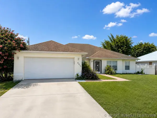 2017 SE Dranson Circle, Port St Lucie, FL 34952